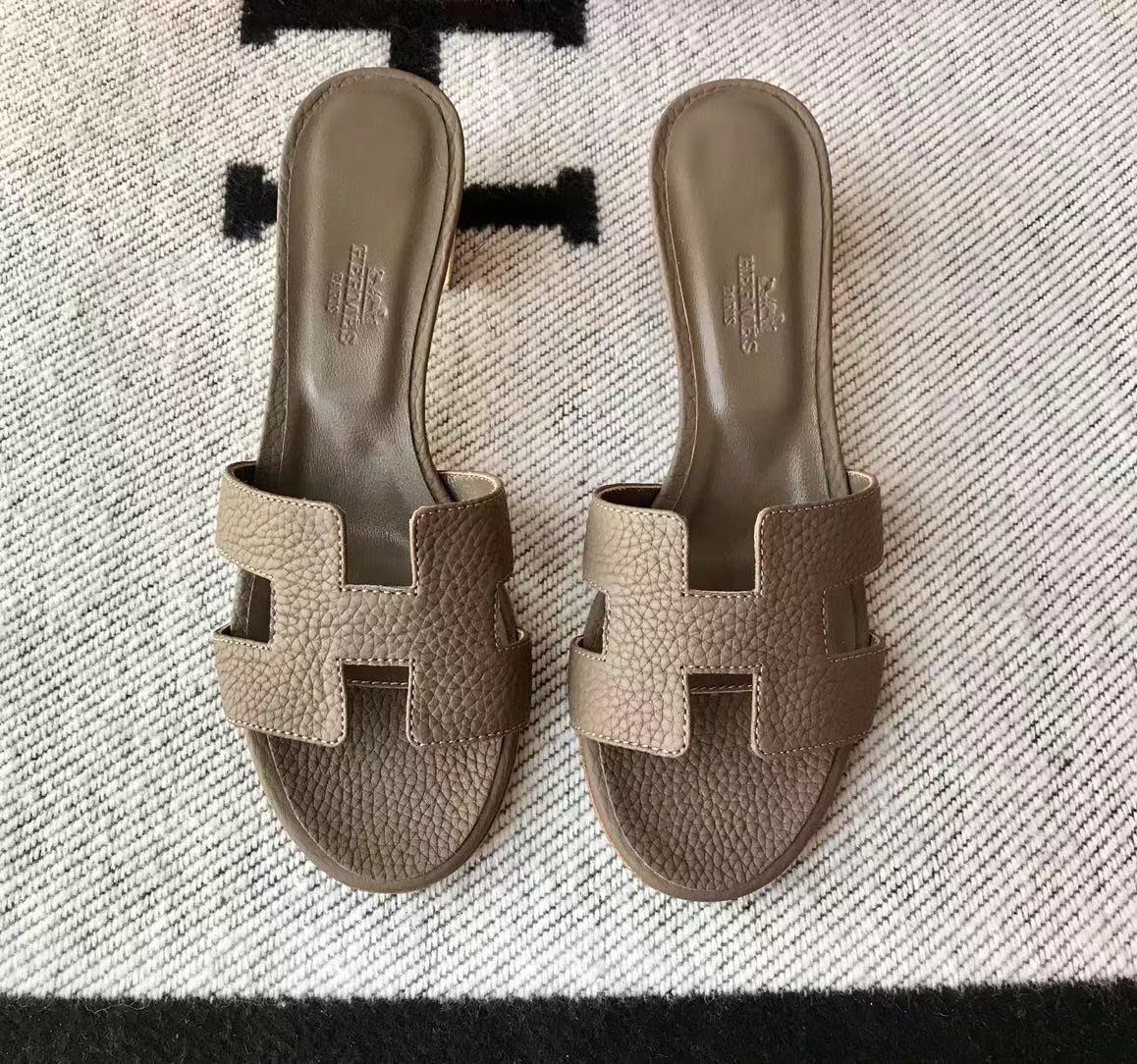 에르메스 올수공 오아시스 슬리퍼 샌들 토고 01